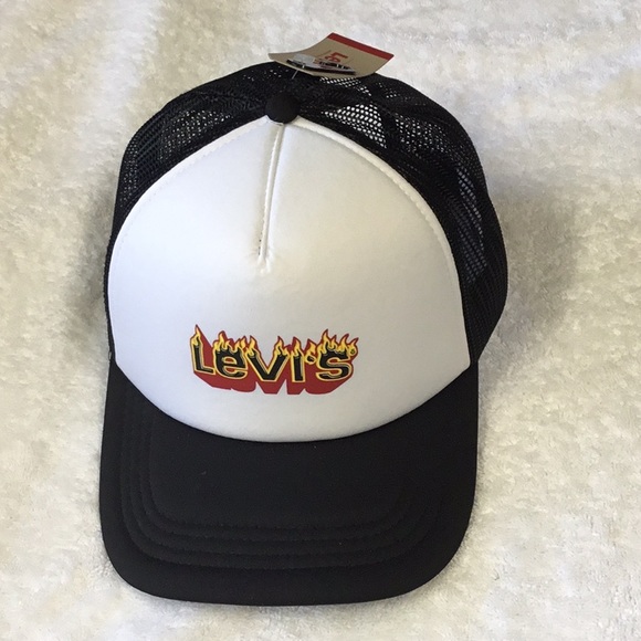 levis trucker hat